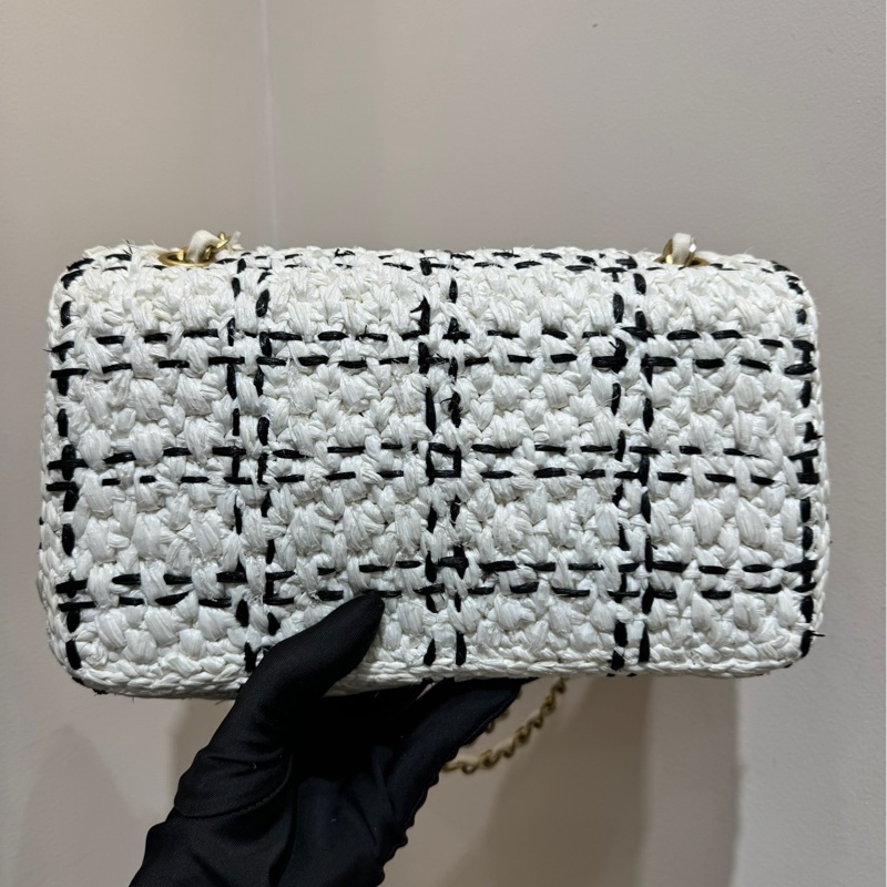 【配件有防塵袋❤️】Chanel cf系列鏈條包23s 熊貓色 黑白拉菲草編織 芯片款 中號 斜挎包 單肩包-2