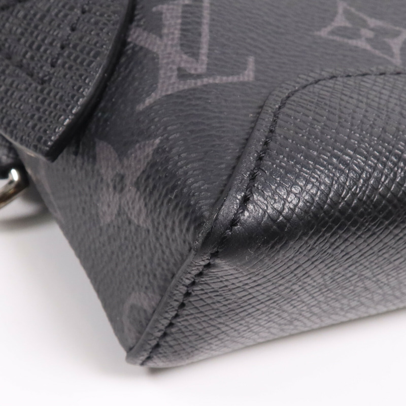 LOUIS VUITTON Taigarama Duo Slingbag銀扣肩背袋-5