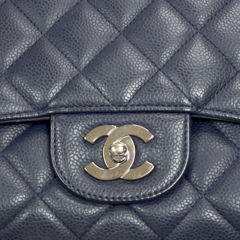 CHANEL Maxi 荔枝皮 特大號經典款 鏈條包-3