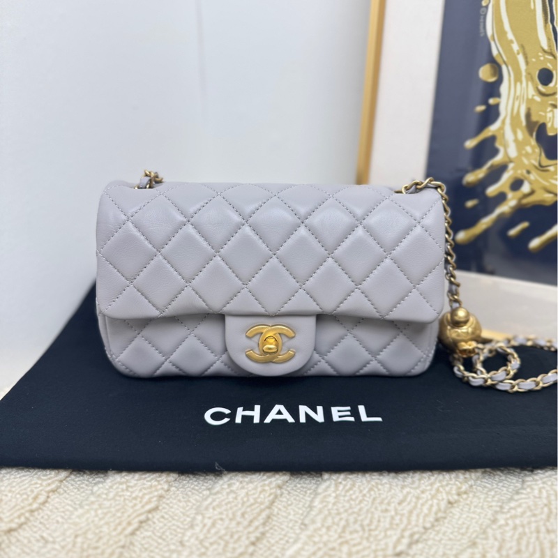 CHANEL CF大mini 淡灰色羊皮金扣斜挎包單肩包-0