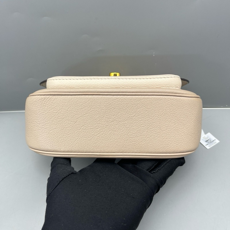 LV新款lockme單肩包奶茶色-4