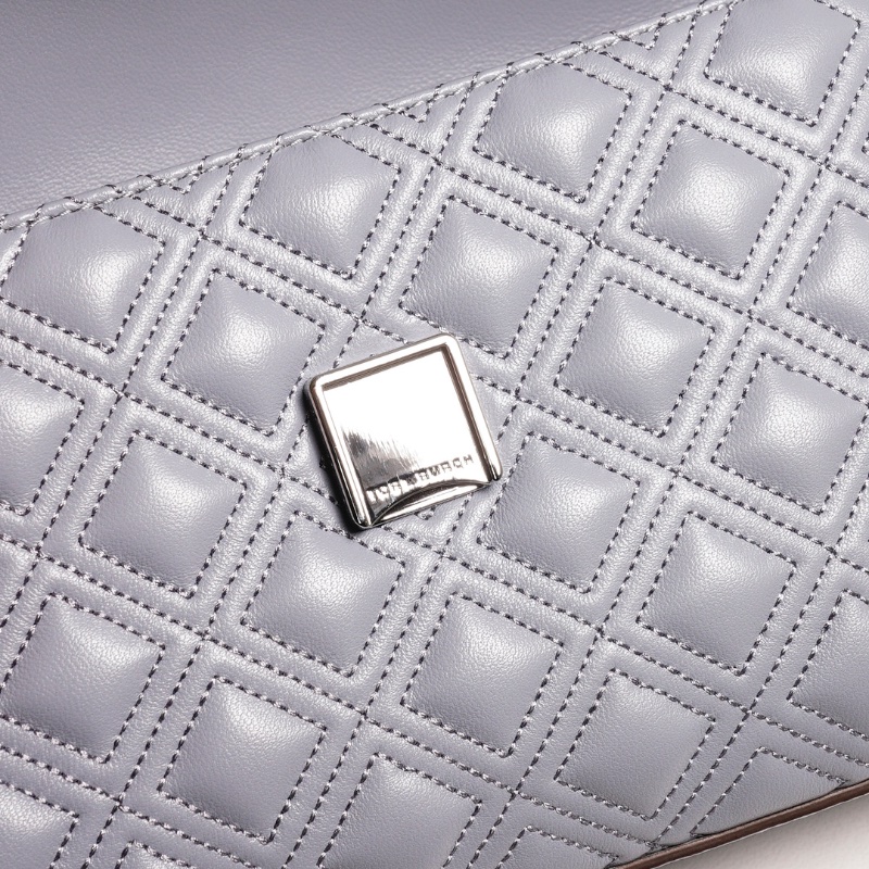 Tory Burch 鏈條流蘇斜背包 (霧霾灰藍)-17