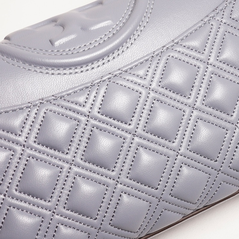 Tory Burch 鏈條流蘇斜背包 (霧霾灰藍)-18