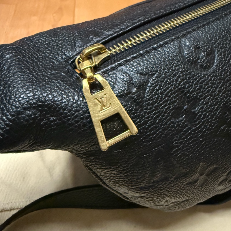 LOUIS VUITTON Bumbag 腰包23-11