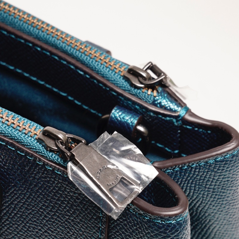 Coach 手提包 附背帶（深色湖水綠）-11