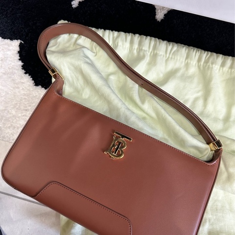 Burberry TB Logo 棕色腋下包