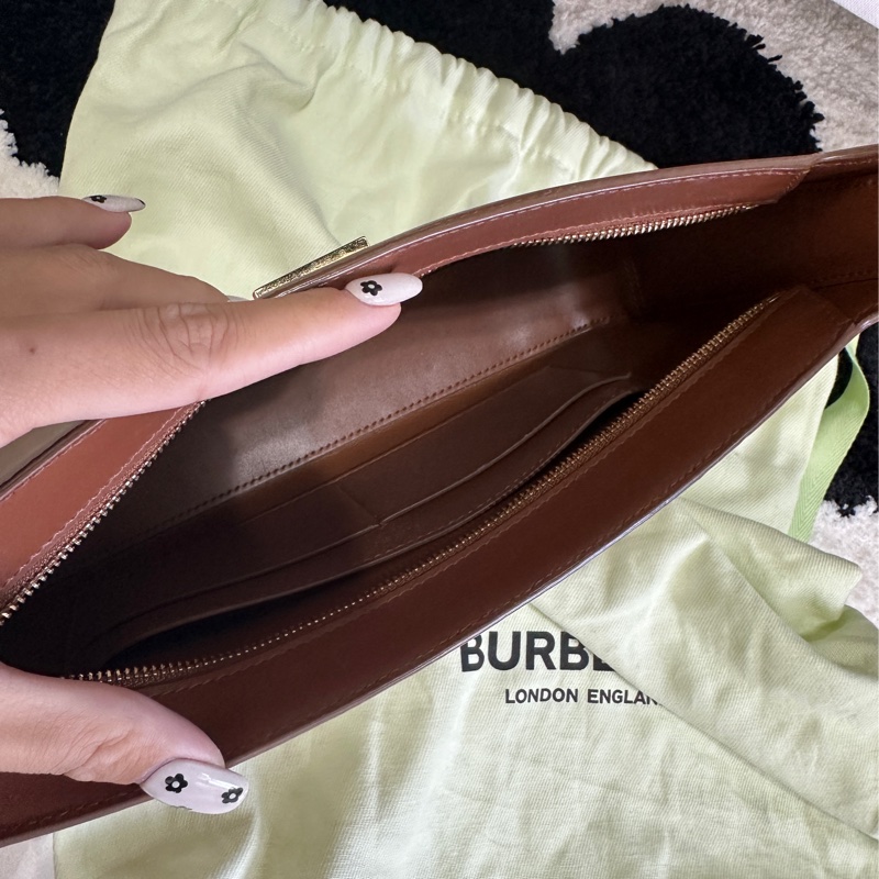 Burberry TB Logo 棕色腋下包-4