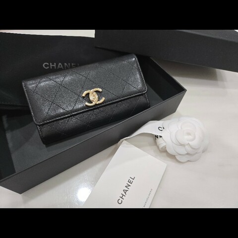 Chanel 經典轉釦 實用款中夾