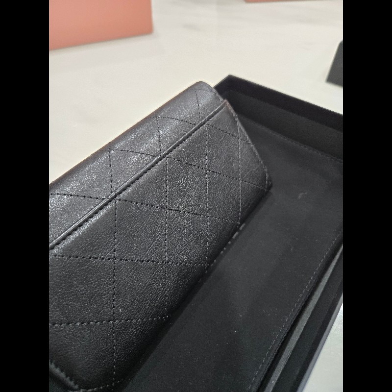 Chanel 經典轉釦 實用款中夾-11