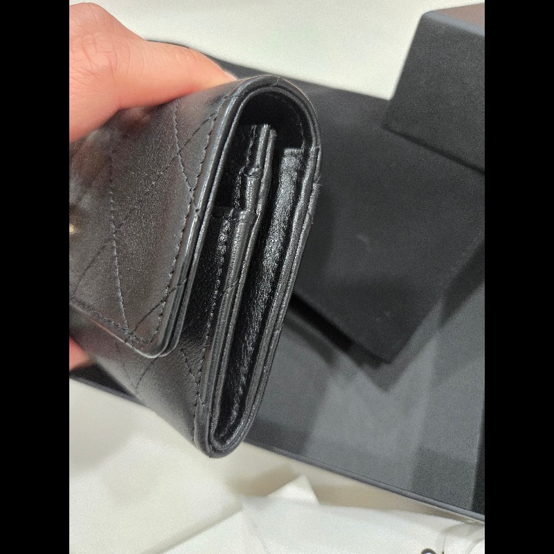 Chanel 經典轉釦 實用款中夾-14