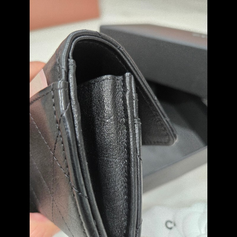 Chanel 經典轉釦 實用款中夾-19