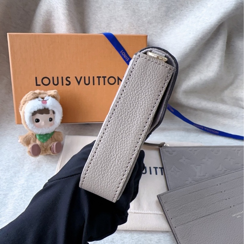 【配件：盒子 防塵袋  💕 】Louis Vuitton LV 25年 三合一 woc 信封包 灰色 牛皮 手提 單肩 斜挎-2