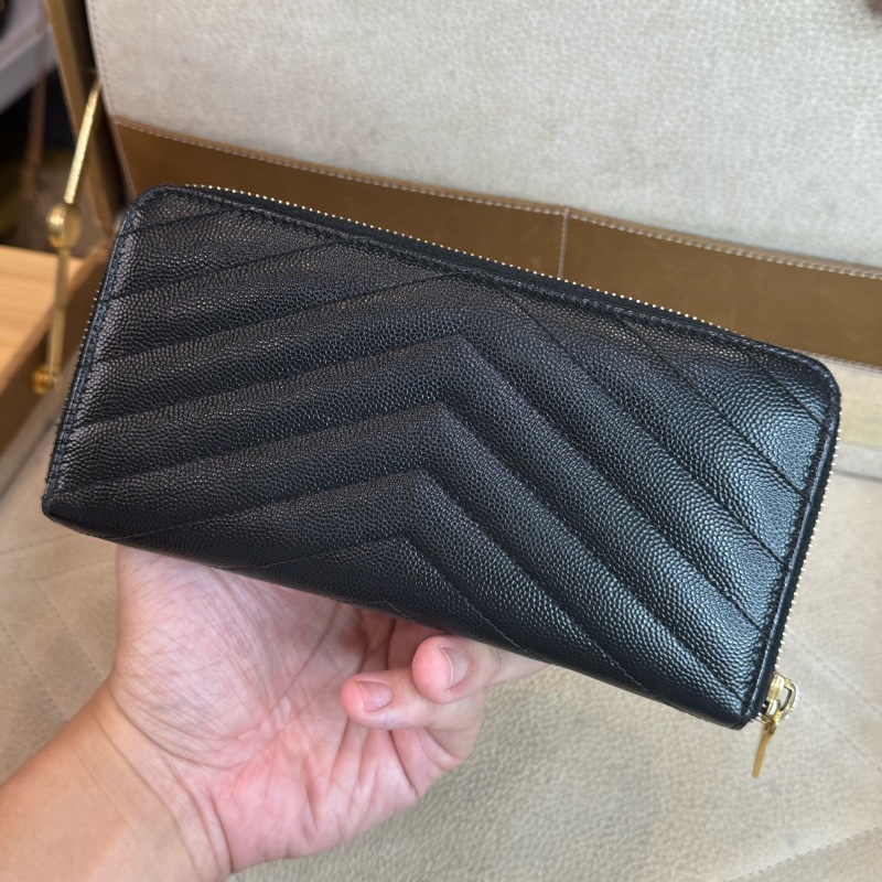 上架中🔑Saint Laurent (YSL) YSL金釦魚子醬壓紋拉鍊長夾-7