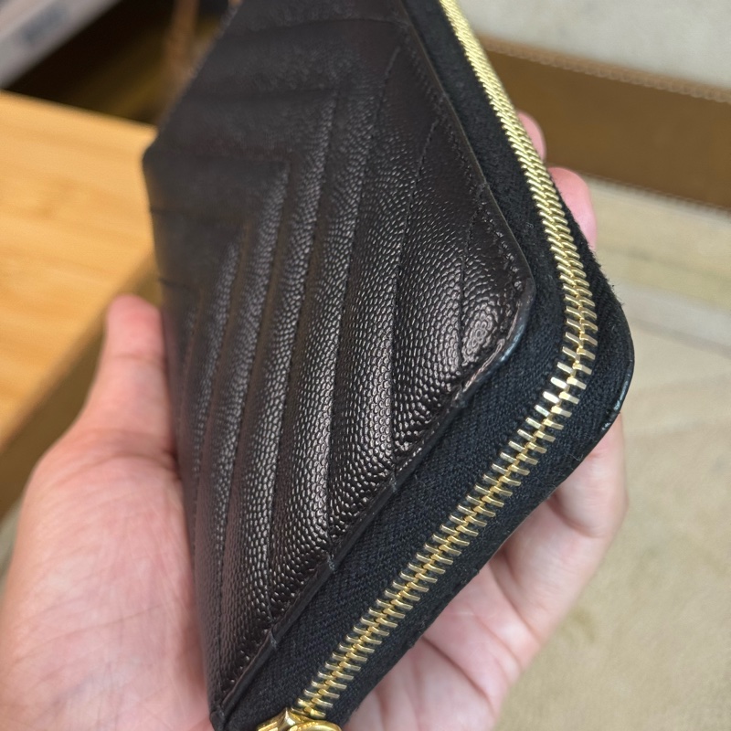 上架中🔑Saint Laurent (YSL) YSL金釦魚子醬壓紋拉鍊長夾-10