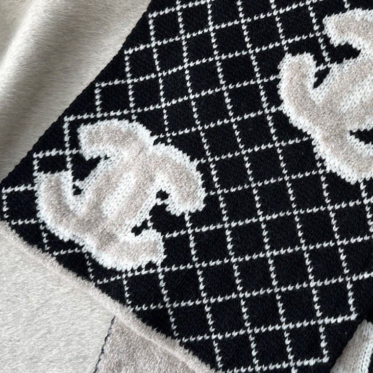 💕Chanel 黑色 褐色 圍巾 披肩 雙面 大logo-2