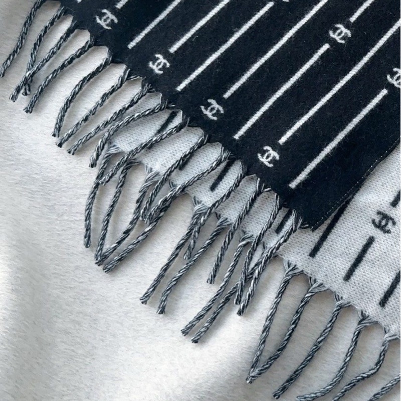 Chanel 黑色 灰色 雙面 流蘇 圍巾 披肩-3