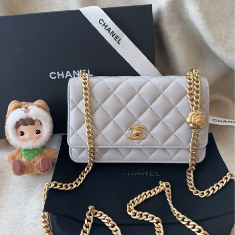 【配件：盒子 防塵袋 💕】Chanel 25p woc 灰色 淺灰色 金扣 山茶花金球 羊皮 手提 單肩 斜挎