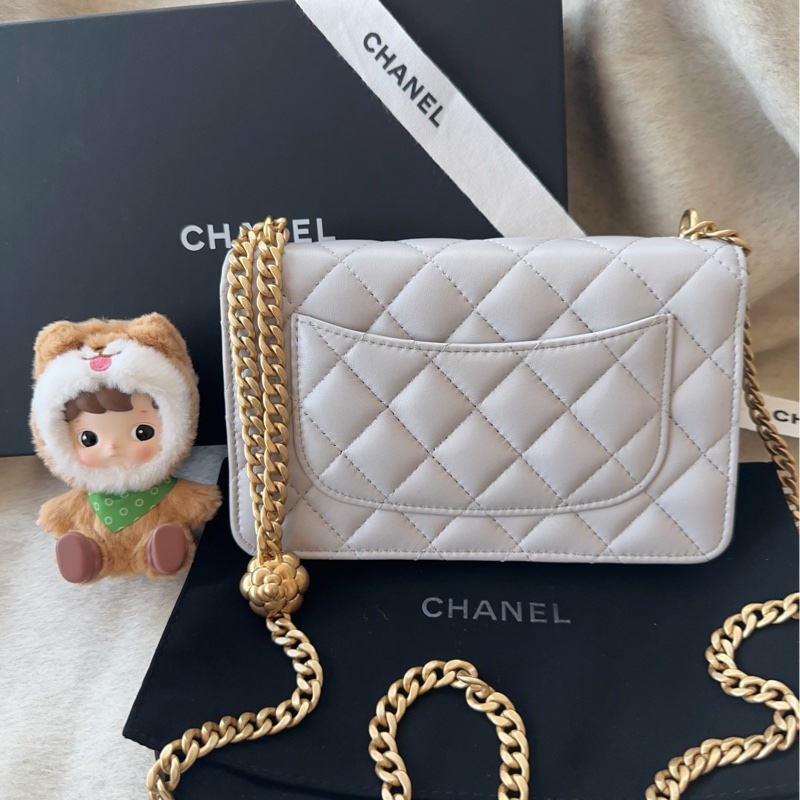 【配件:盒子 防塵袋 💕】Chanel 25p woc 灰色 淺灰色 金扣 山茶花金球 羊皮 手提 單肩 斜挎-2