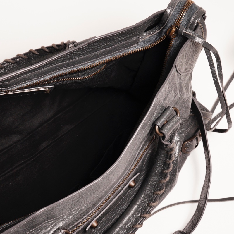 LV ANTHEIA MONOGRAMIXIA 經典壓紋手提包斜背-17