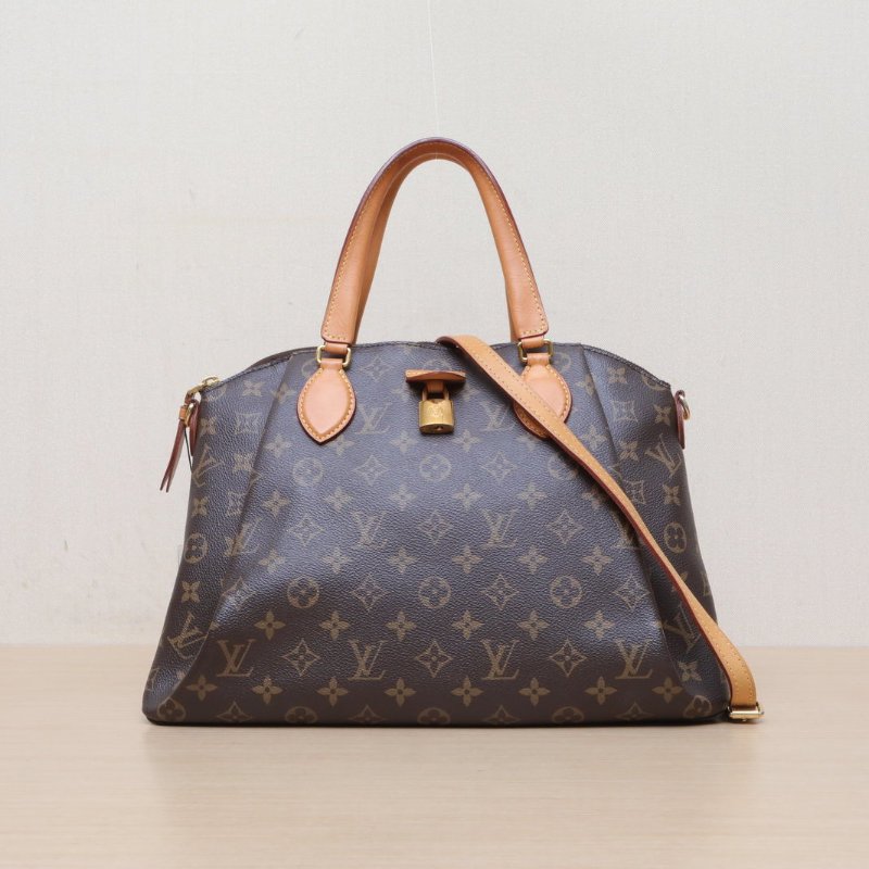LOUIS VUITTON Rivoli餃子包中號36老花PVC2019肩背包-1