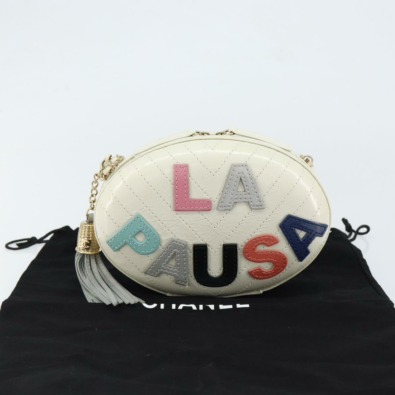 【日本直送】香奈兒 V 字縫線鏈條肩背包 白色皮革 金色 CC 標誌 Auth 144830AV-21