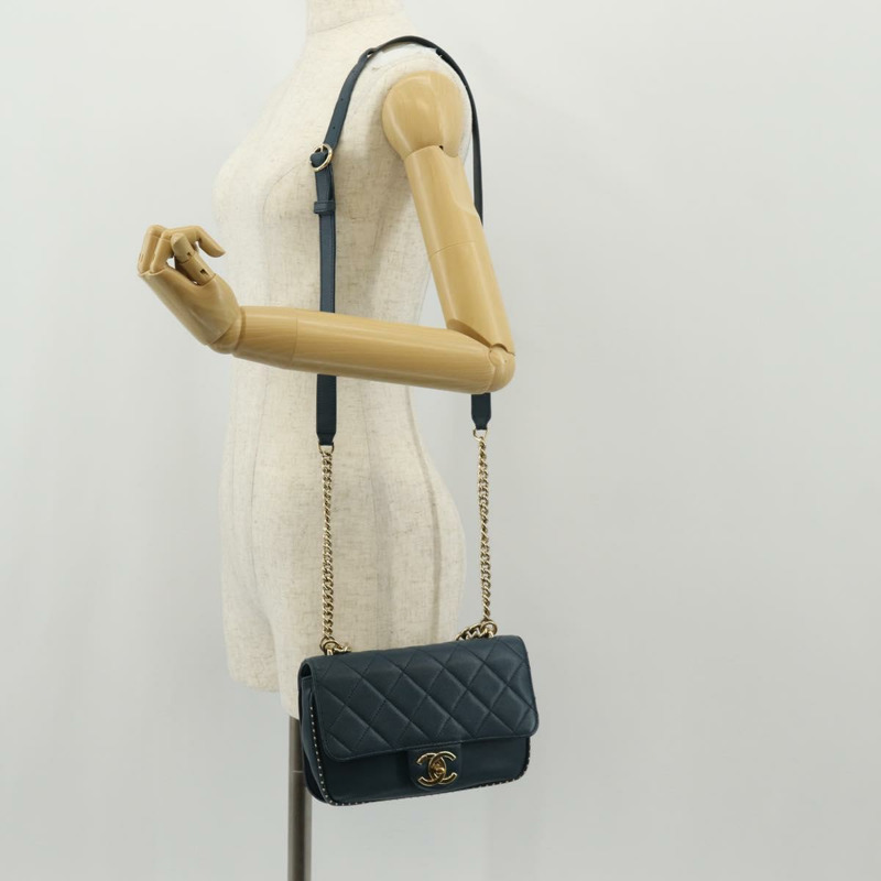【日本直送】香奈兒 (CHANEL) 菱格紋鏈條肩背包,魚子醬紋皮革,藍色,金色雙C標誌,正品編號 143659AM-28