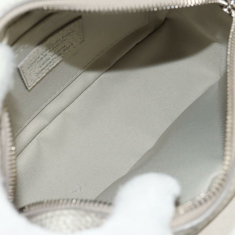 【日本直送】路易威登 Taurillon Monogram Climbing Soft Trunk Bag M81606 LV Auth 146364SM-19