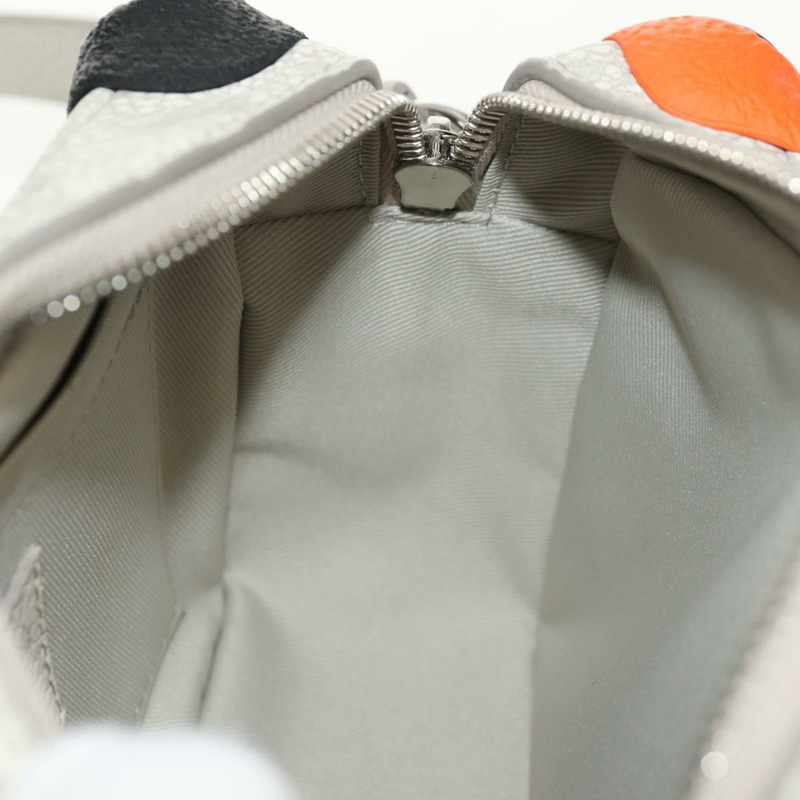 【日本直送】路易威登 Taurillon Monogram Climbing Soft Trunk Bag M81606 LV Auth 146364SM-20