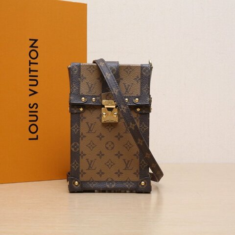 LOUIS VUITTON TrunkVertical手機包拼色PVC2019肩背包