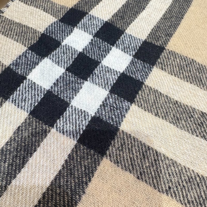 *SHIHNA名牌精品*Burberry 雙面兩用騎士標/格紋羊毛流蘇圍巾(米色)-5