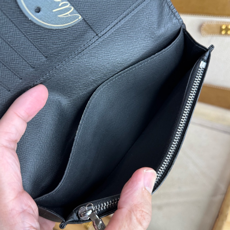 Louis Vuitton黑色原花Brazza對開長夾🖤🩶帥氣實用-12