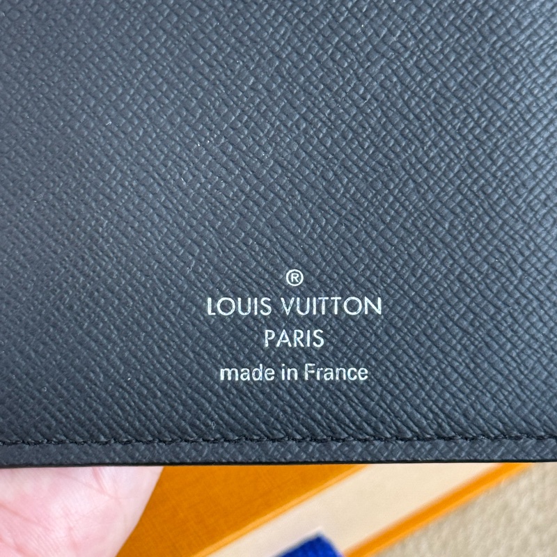 Louis Vuitton黑色原花Brazza對開長夾🖤🩶帥氣實用-19