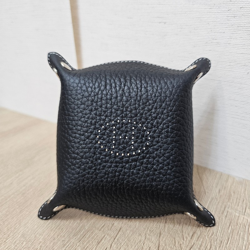 [好物甜價❣️] Hermes89黑TC皮小型置物盤-7