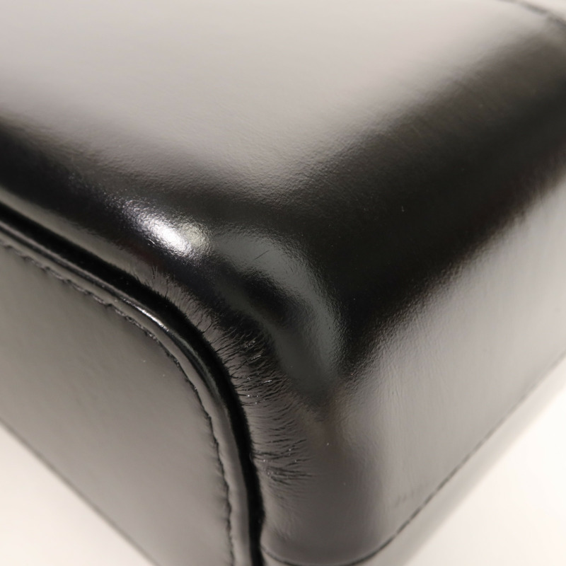 CHANEL 牛皮皮革Gabrielle Medium鏈帶肩背袋-9