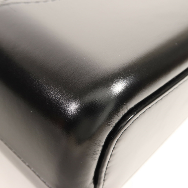 CHANEL 牛皮皮革Gabrielle Medium鏈帶肩背袋-10