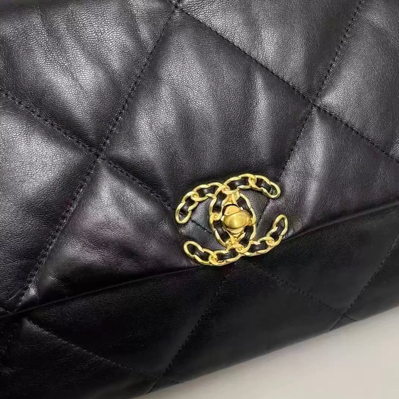 🌷秋冬必備！Chanel 香奈兒 19Bag 黑金菱格紋 全皮 中號-2