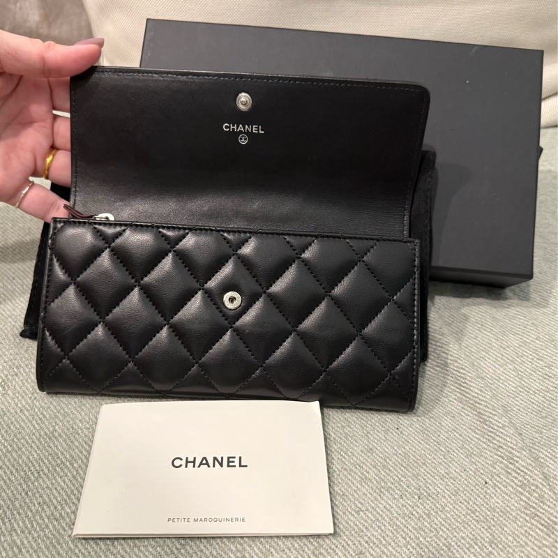 CHANEL羊皮經典信封長夾-1