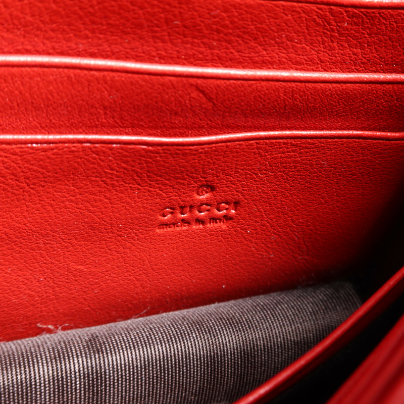 GUCCI 漆皮皮革Wallet On Strap銀扣肩背袋-10