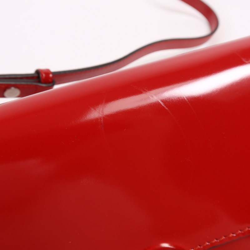 GUCCI 漆皮皮革Wallet On Strap銀扣肩背袋-12