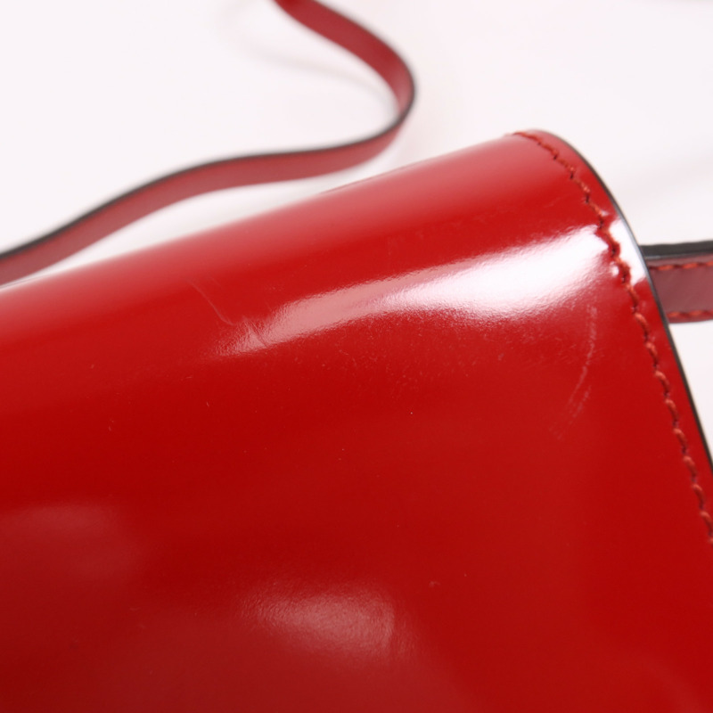 GUCCI 漆皮皮革Wallet On Strap銀扣肩背袋-13