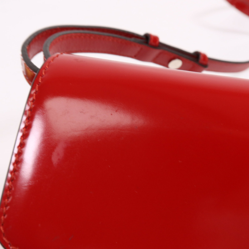 GUCCI 漆皮皮革Wallet On Strap銀扣肩背袋-14