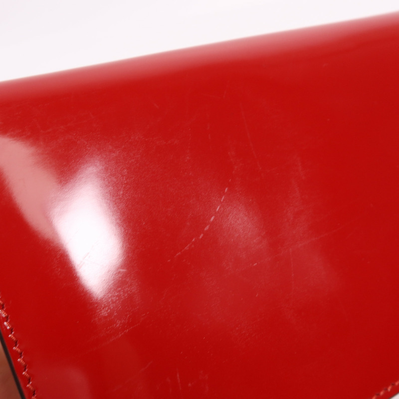 GUCCI 漆皮皮革Wallet On Strap銀扣肩背袋-16