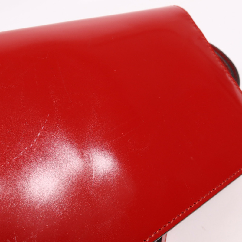 GUCCI 漆皮皮革Wallet On Strap銀扣肩背袋-17