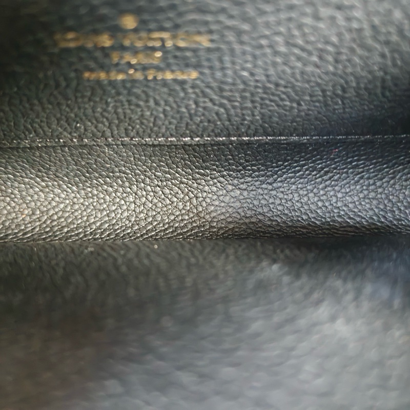 Louis Vuitton LV Vavin 全皮logo壓印 黑金-5