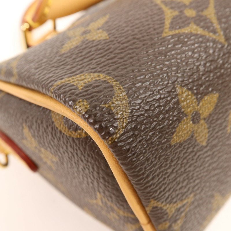 LOUIS VUITTON Monogram Vivienne Nano Speedy金扣手挽肩背兩用袋-11