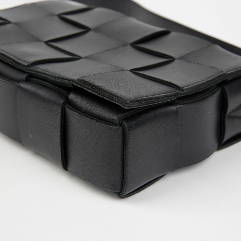 BOTTEGA VENETA 578004 卡附單肩斜背包-10