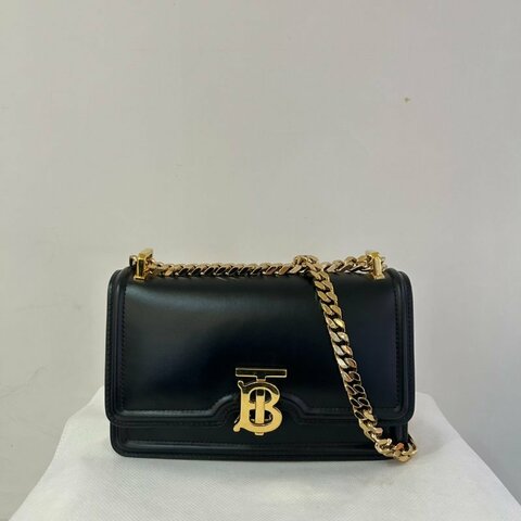 BURBERRY黑牛皮TB金釦掀蓋練包