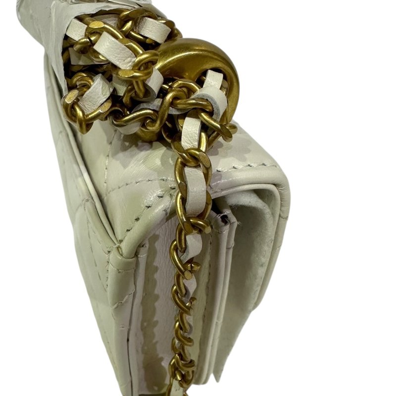 【美收精品】CHANEL白色亮皮小肩背包 4-476-9