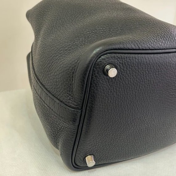 LV黑EPI金釦Twist PM-5