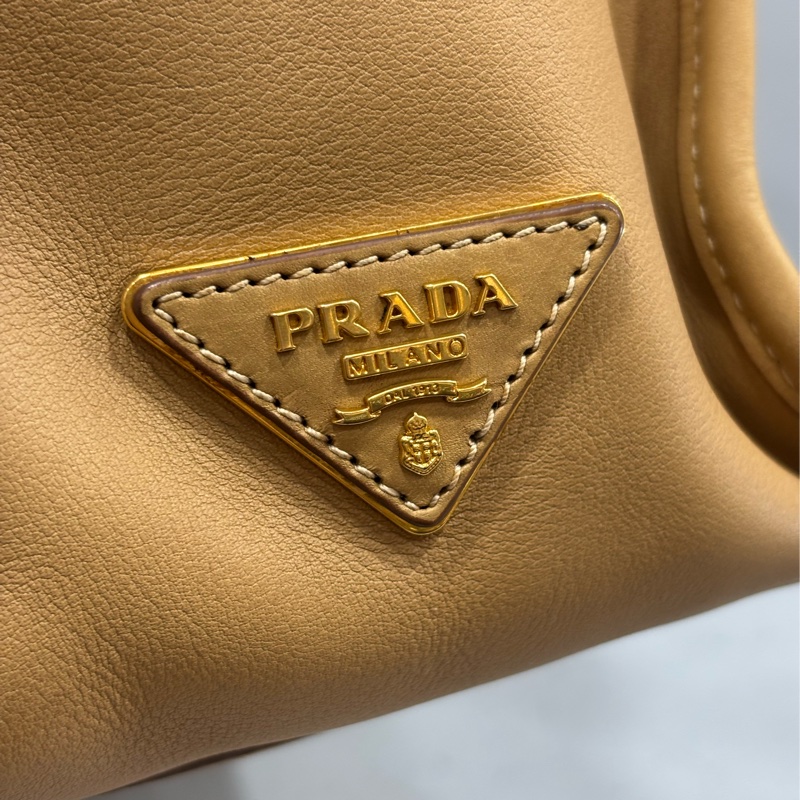 PRADA BN2135 大地色 全牛皮 手提包 購物包 肩背包 托特包 旅行袋 公事包 健身房-50
